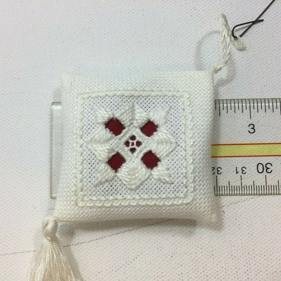 Handmande Hardanger Embroidered White Red Tassel Christmas Tree Ornament - Picture 7 of 7